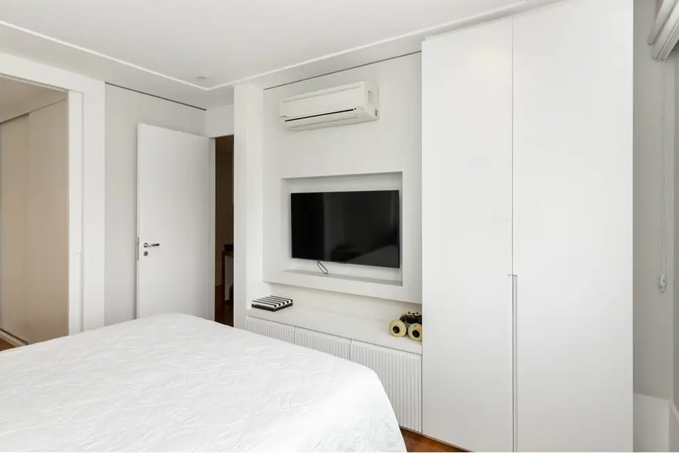 Apartamento com 3 quartos à venda, 188m2 em Vila Mariana, São Paulo - SP - imagem 5 Foto 5 de Apartamento com 3 quartos à venda, 188m2 em Vila Mariana, São Paulo - SP
