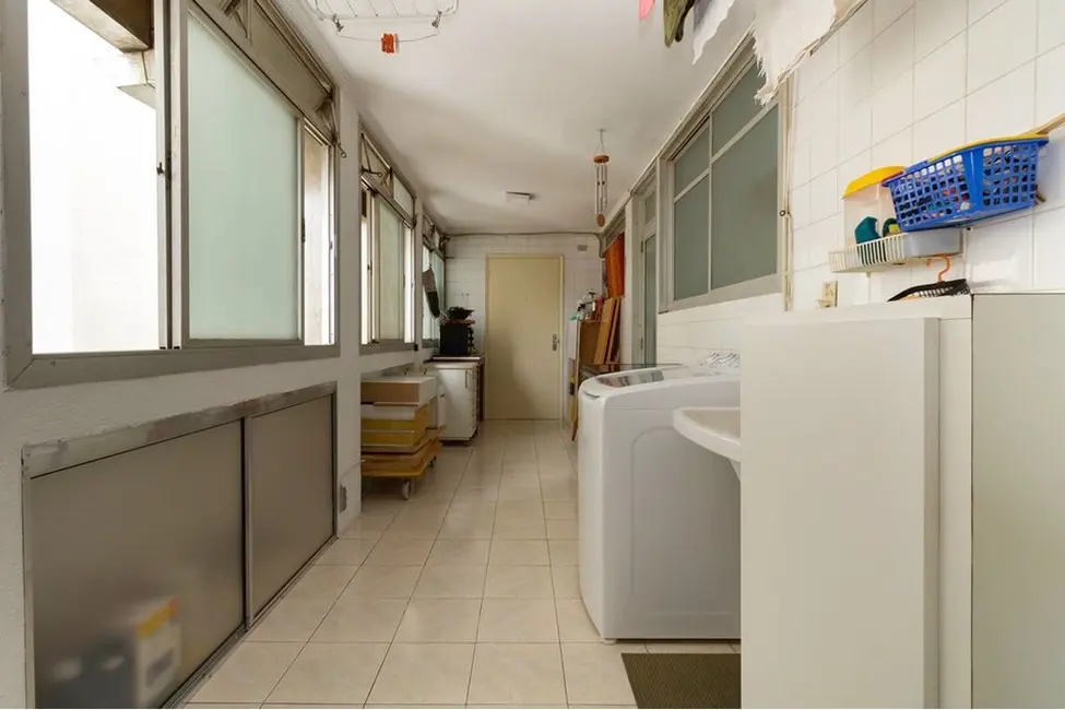 Foto 8 de Apartamento com 3 quartos à venda, 141m2 em Sumaré, São Paulo - SP