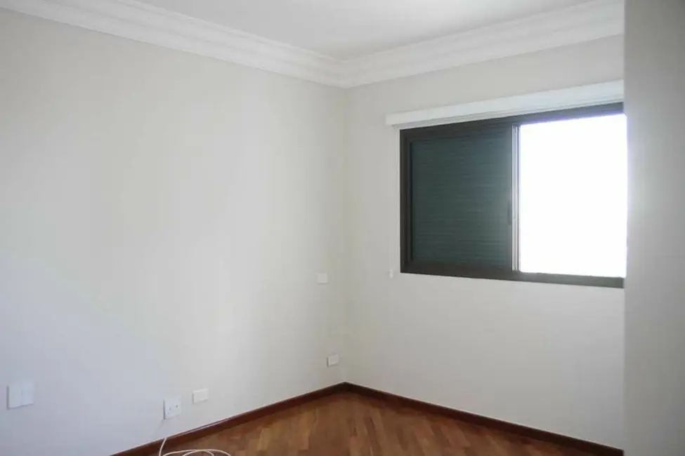 Foto 5 de Apartamento com 3 quartos à venda, 243m2 em Vila Suzana, São Paulo - SP