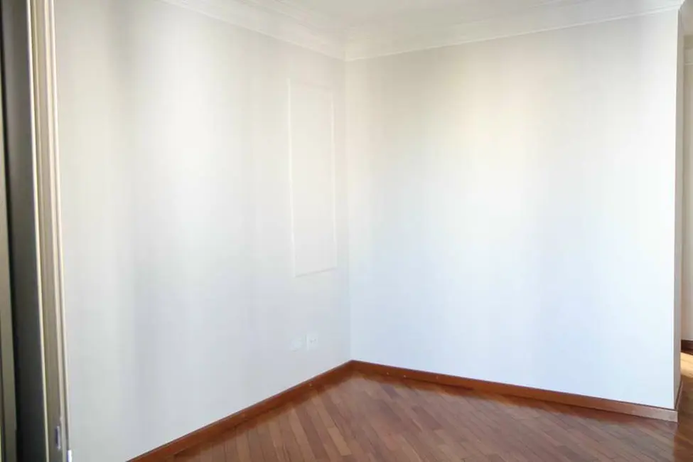 Foto 2 de Apartamento com 3 quartos à venda, 243m2 em Vila Suzana, São Paulo - SP