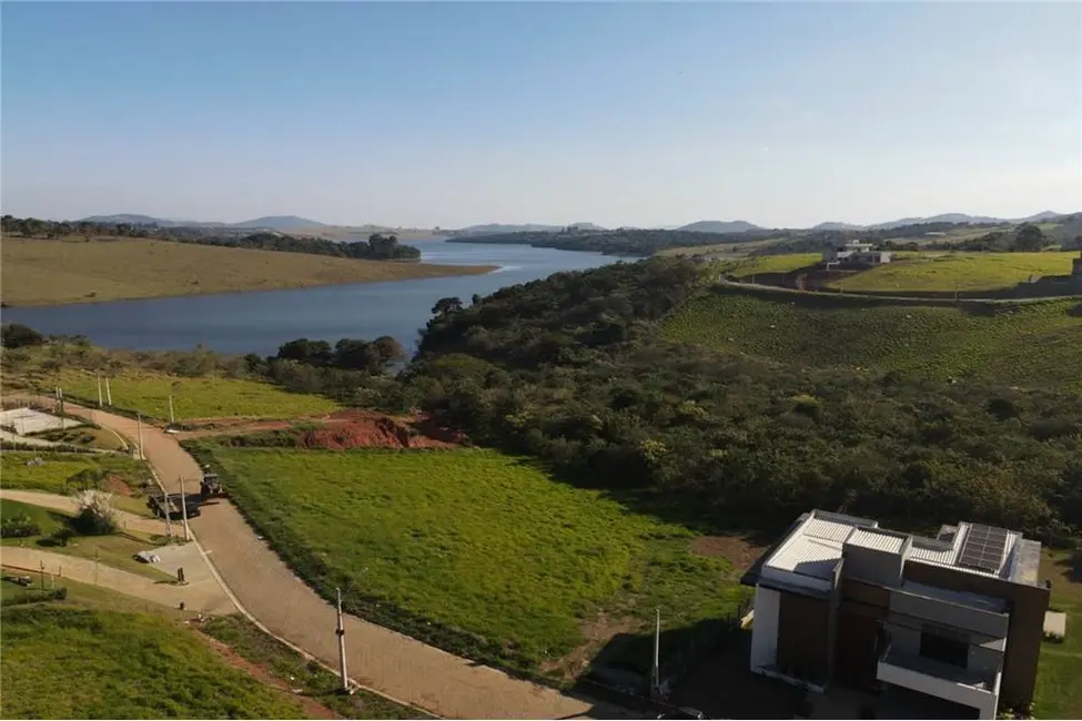 Foto 1 de Terreno / Lote à venda, 1000m2 em Centro, Joanopolis - SP