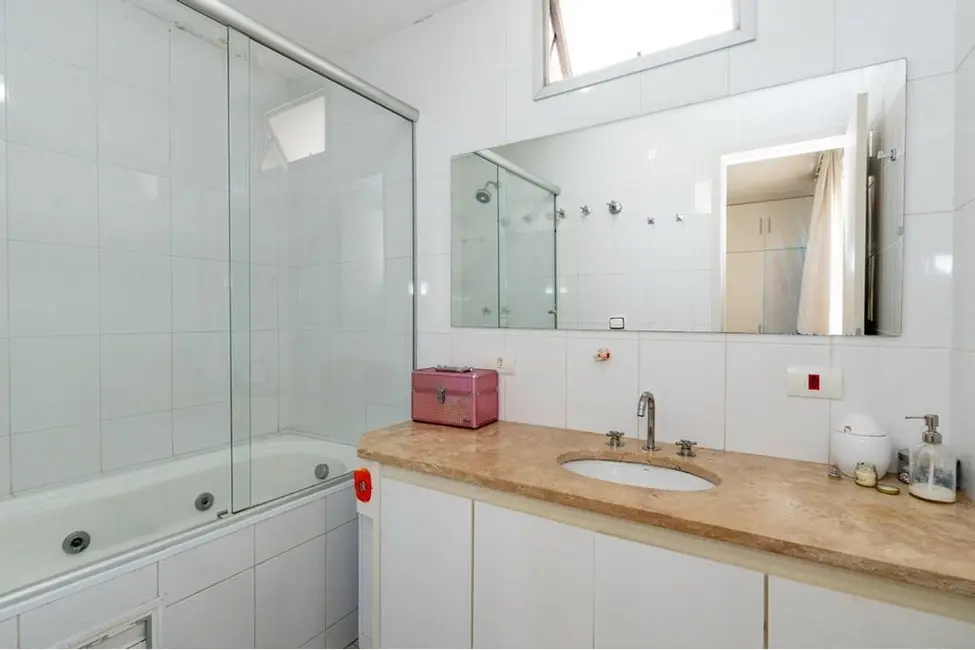 Apartamento com 3 quartos à venda, 137m2 em Itaim Bibi, São Paulo - SP - imagem 4 Foto 4 de Apartamento com 3 quartos à venda, 137m2 em Itaim Bibi, São Paulo - SP