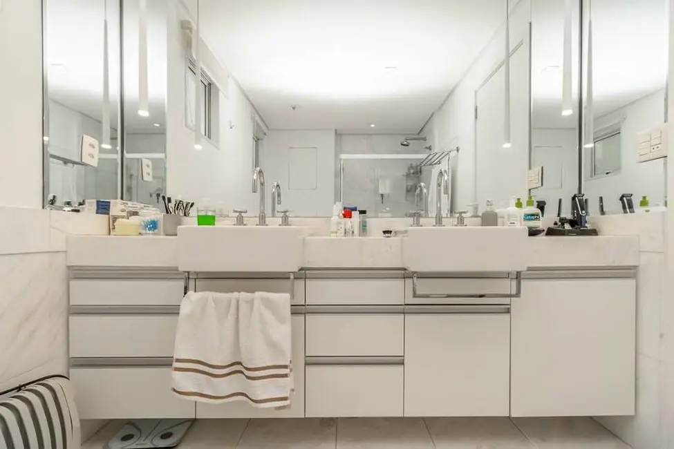 Foto 8 de Apartamento com 2 quartos à venda, 146m2 em Vila Nova Conceição, São Paulo - SP