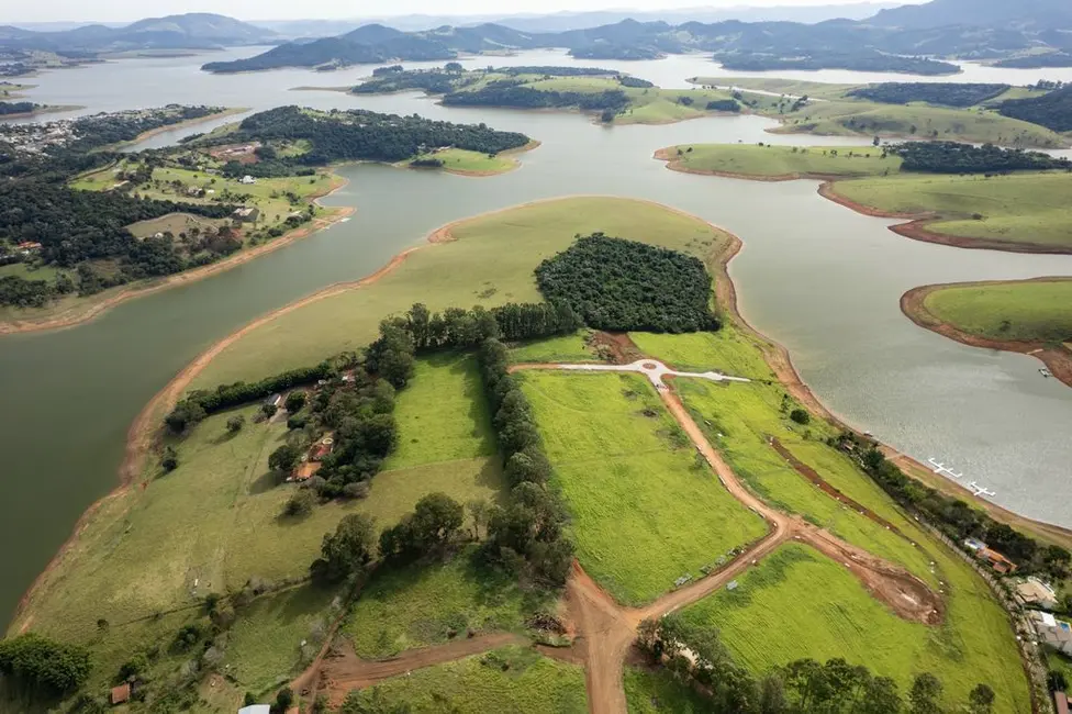 Foto 1 de Terreno / Lote à venda, 3054m2 em Piracaia - SP