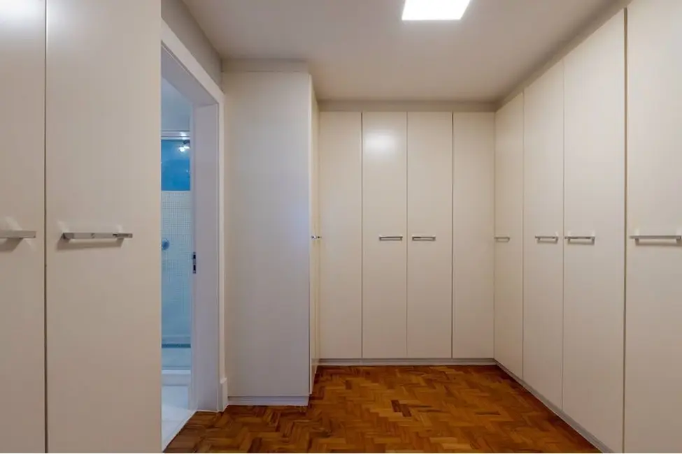 Foto 6 de Apartamento com 3 quartos à venda, 241m2 em Cerqueira César, São Paulo - SP