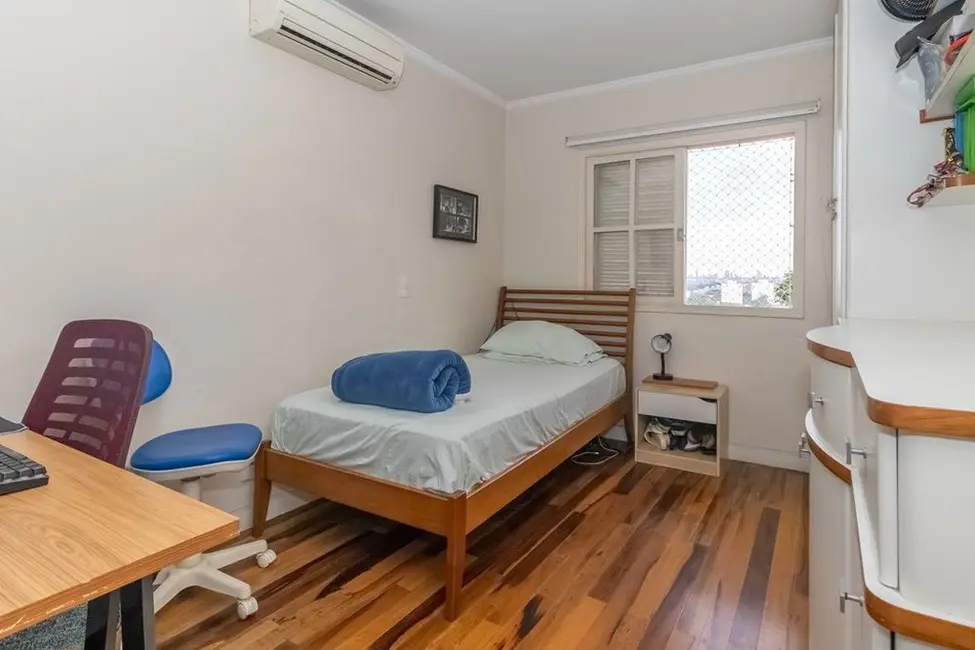 Foto 3 de Casa de Condomínio com 3 quartos à venda, 330m2 em Rio Pequeno, São Paulo - SP