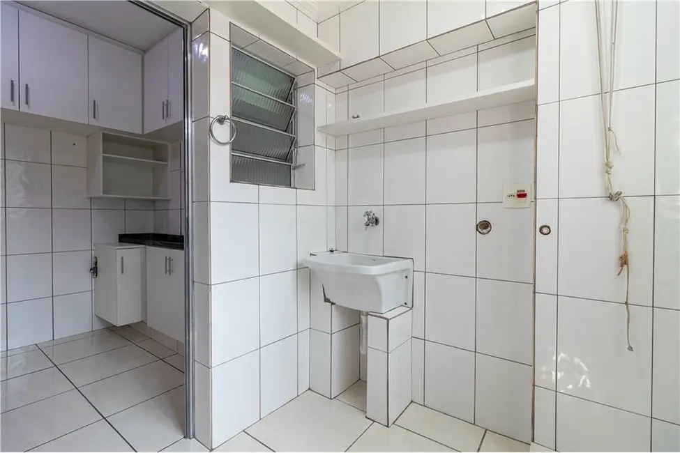 Foto 5 de Apartamento com 2 quartos à venda, 68m2 em Moema, São Paulo - SP