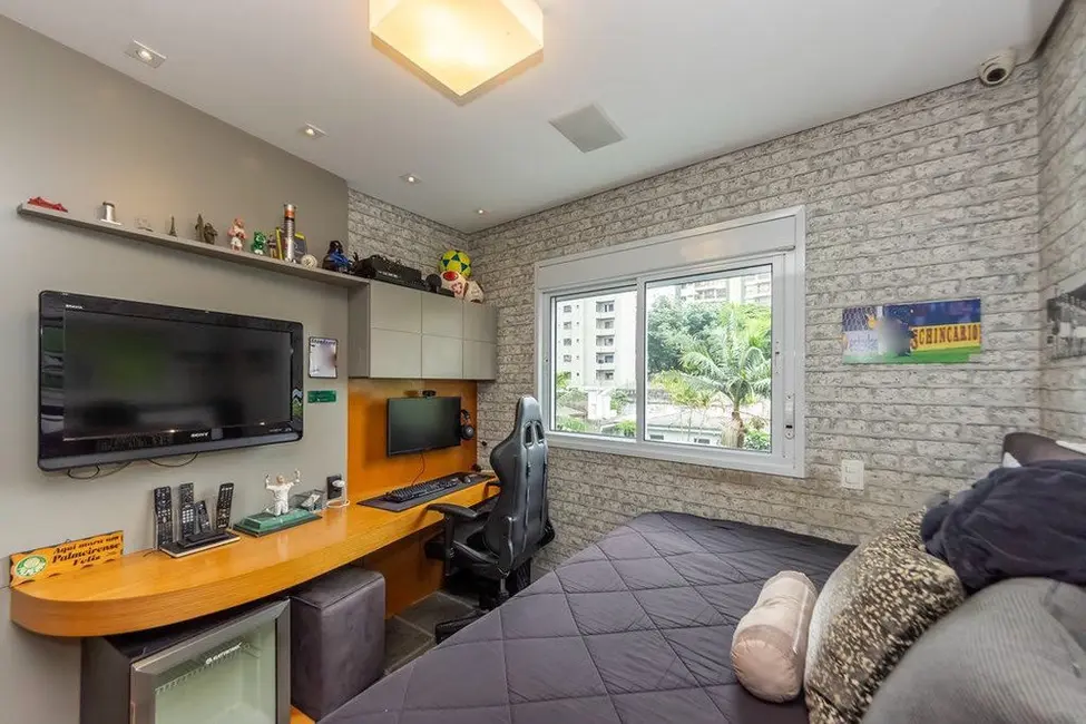 Foto 3 de Apartamento com 3 quartos à venda, 198m2 em São Paulo - SP