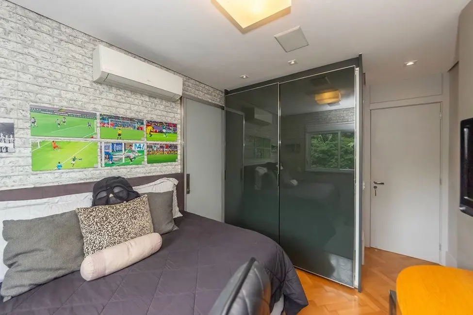 Foto 4 de Apartamento com 3 quartos à venda, 198m2 em São Paulo - SP