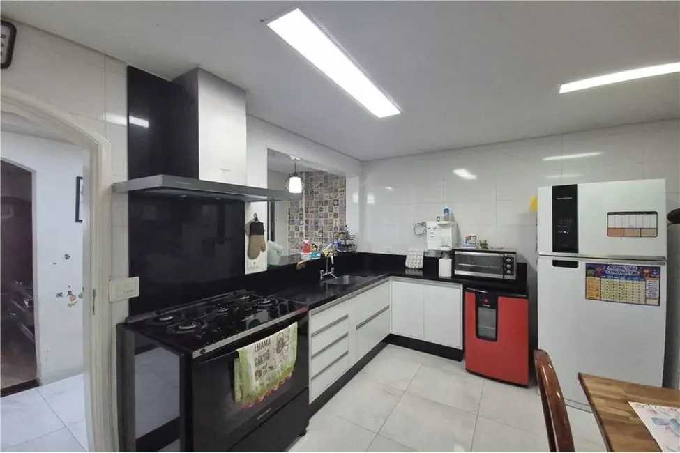 Foto 4 de Casa de Condomínio com 2 quartos à venda, 180m2 em Vila Tolstoi, São Paulo - SP