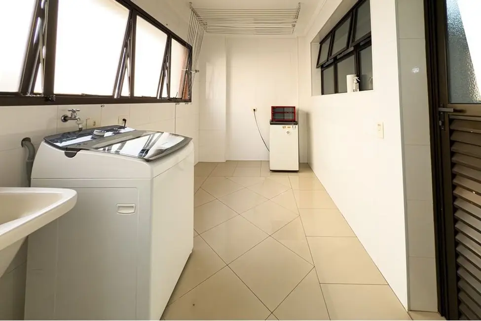Apartamento com 3 quartos à venda, 177m2 em Santa Paula, Sao Caetano Do Sul - SP - imagem 2 Foto 2 de Apartamento com 3 quartos à venda, 177m2 em Santa Paula, Sao Caetano Do Sul - SP