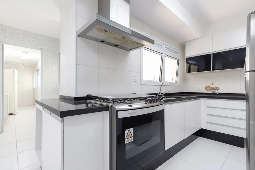 Foto 3 de Apartamento com 4 quartos à venda, 241m2 em Água Branca, São Paulo - SP