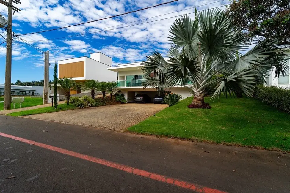 Casa de Condomínio com 4 quartos à venda, 398m2 em Cabreuva - SP - imagem 3 Foto 3 de Casa de Condomínio com 4 quartos à venda, 398m2 em Cabreuva - SP