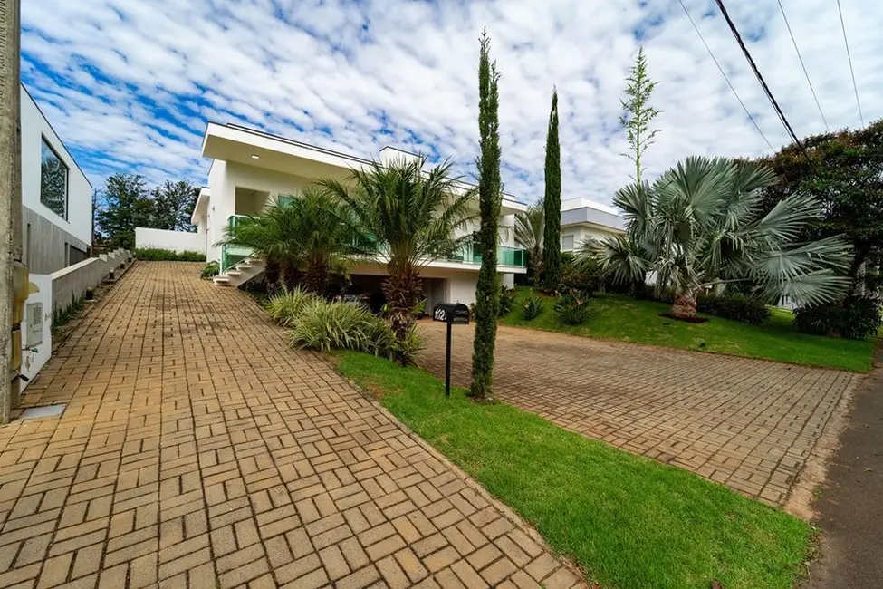 Casa de Condomínio com 4 quartos à venda, 398m2 em Cabreuva - SP - imagem 4 Foto 4 de Casa de Condomínio com 4 quartos à venda, 398m2 em Cabreuva - SP