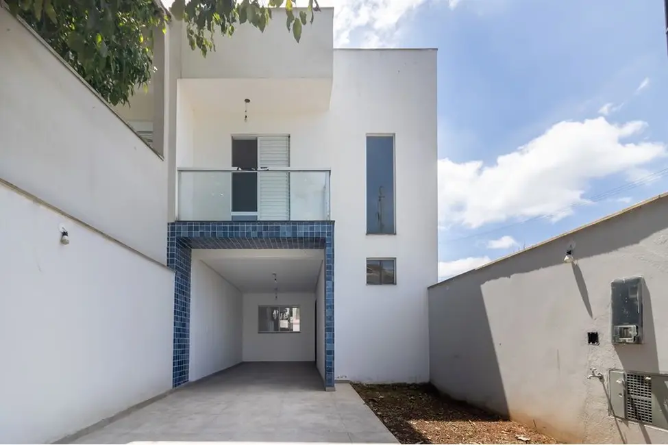 Foto 1 de Casa de Condomínio com 3 quartos à venda, 192m2 em Parque São Vicente, Maua - SP