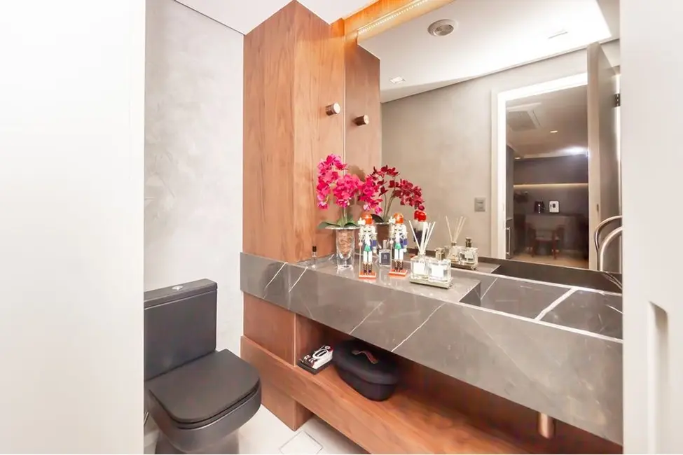 Foto 2 de Apartamento com 4 quartos à venda, 206m2 em Vila Mariana, São Paulo - SP