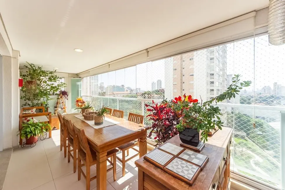Apartamento com 3 quartos à venda, 141m2 em Aclimação, São Paulo - SP - imagem 6 Foto 6 de Apartamento com 3 quartos à venda, 141m2 em Aclimação, São Paulo - SP