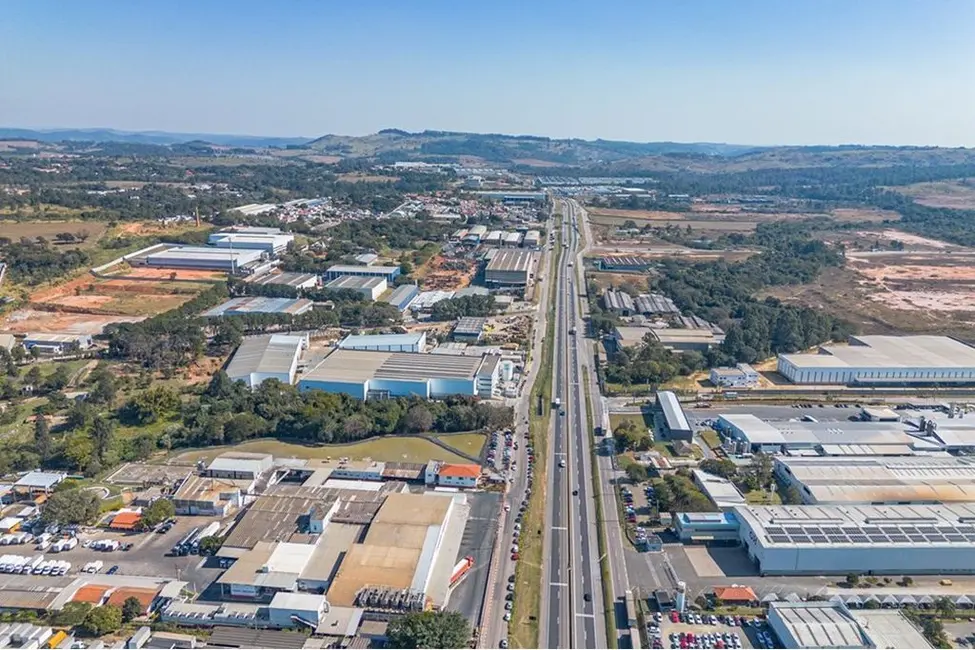 Foto 3 de Terreno / Lote à venda, 224446m2 em Pinhal, Cabreuva - SP