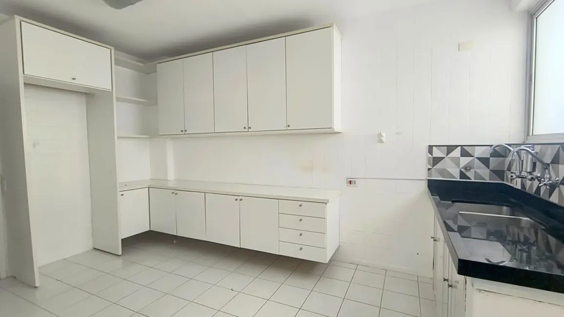 Foto 7 de Apartamento com 3 quartos à venda, 175m2 em Cerqueira César, São Paulo - SP