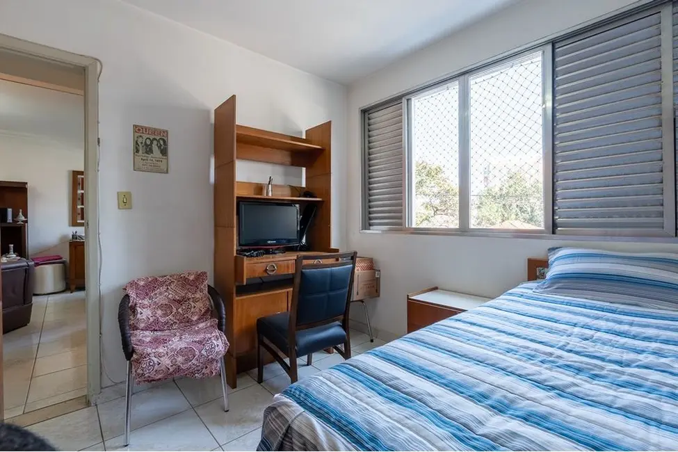 Foto 4 de Apartamento com 2 quartos à venda, 70m2 em Moema, São Paulo - SP