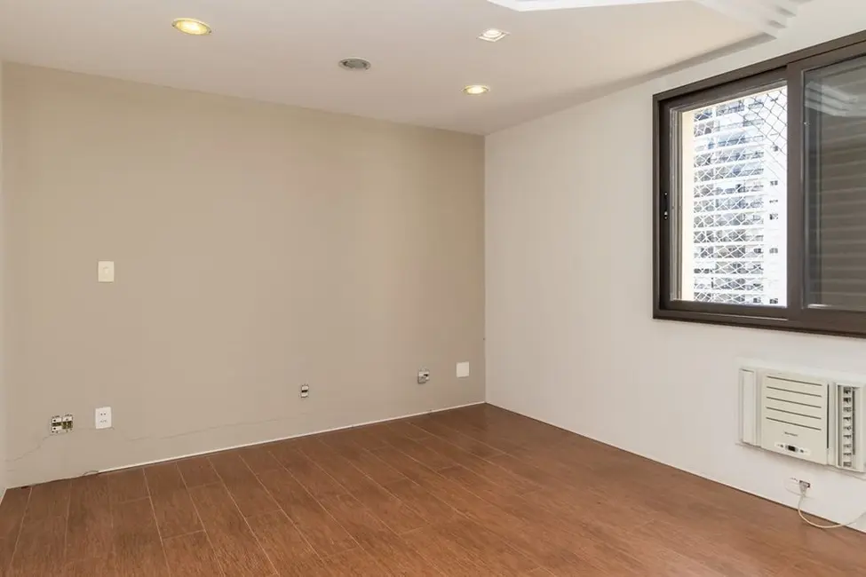 Foto 6 de Apartamento com 4 quartos à venda, 232m2 em Indianópolis, São Paulo - SP