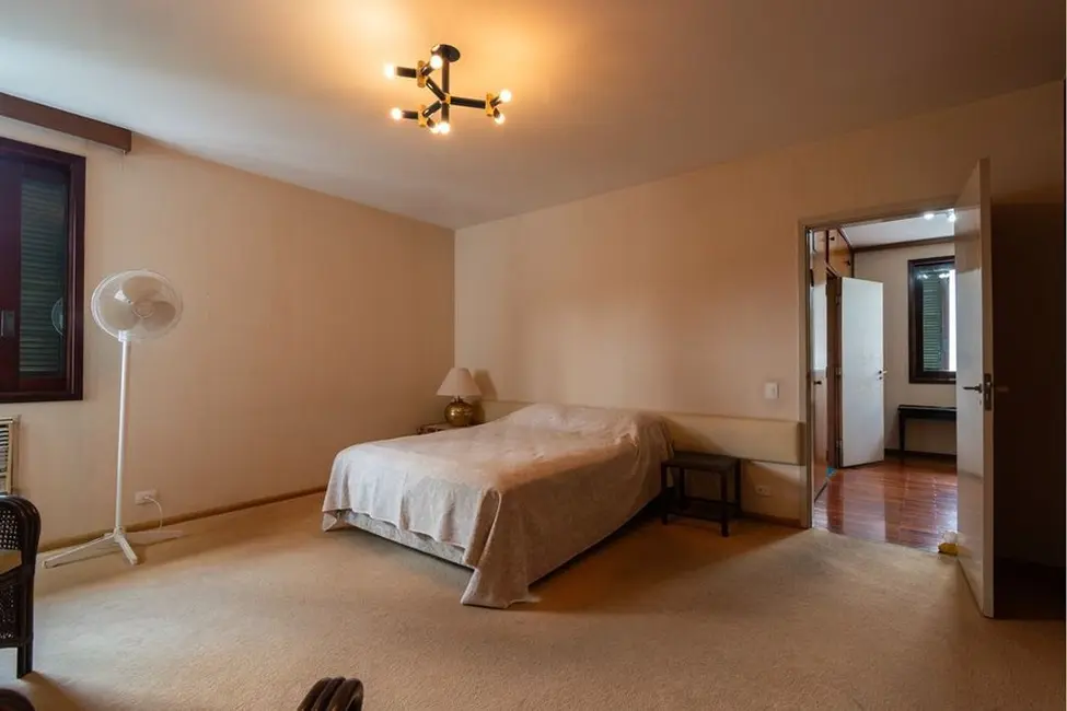 Foto 5 de Casa de Condomínio com 3 quartos à venda, 590m2 em Pacaembu, São Paulo - SP