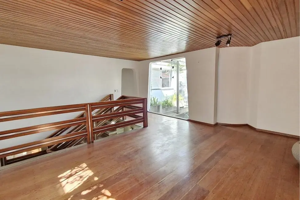 Casa de Condomínio com 5 quartos à venda, 570m2 em Santo Amaro, São Paulo - SP - imagem 5 Foto 5 de Casa de Condomínio com 5 quartos à venda, 570m2 em Santo Amaro, São Paulo - SP