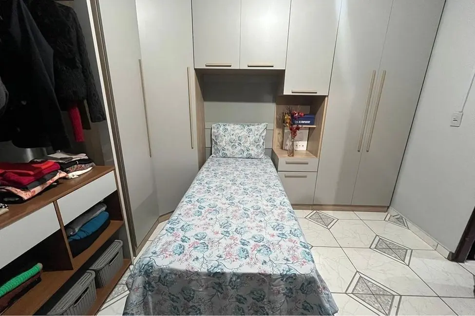 Foto 2 de Casa de Condomínio com 3 quartos à venda, 220m2 em Jardim da Luz, Embu Das Artes - SP