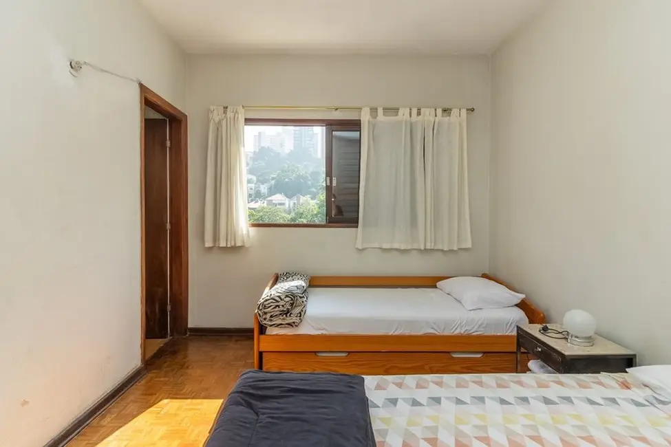 Casa de Condomínio com 3 quartos à venda, 293m2 em Vila Beatriz, São Paulo - SP - imagem 3 Foto 3 de Casa de Condomínio com 3 quartos à venda, 293m2 em Vila Beatriz, São Paulo - SP