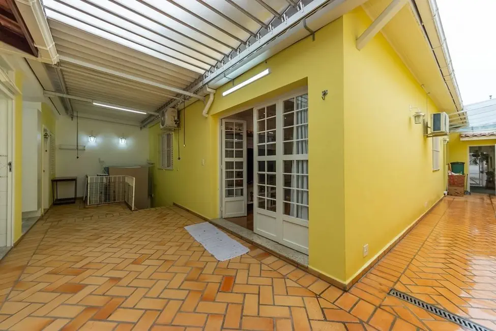 Foto 8 de Casa de Condomínio com 3 quartos à venda, 147m2 em Cupecê, São Paulo - SP