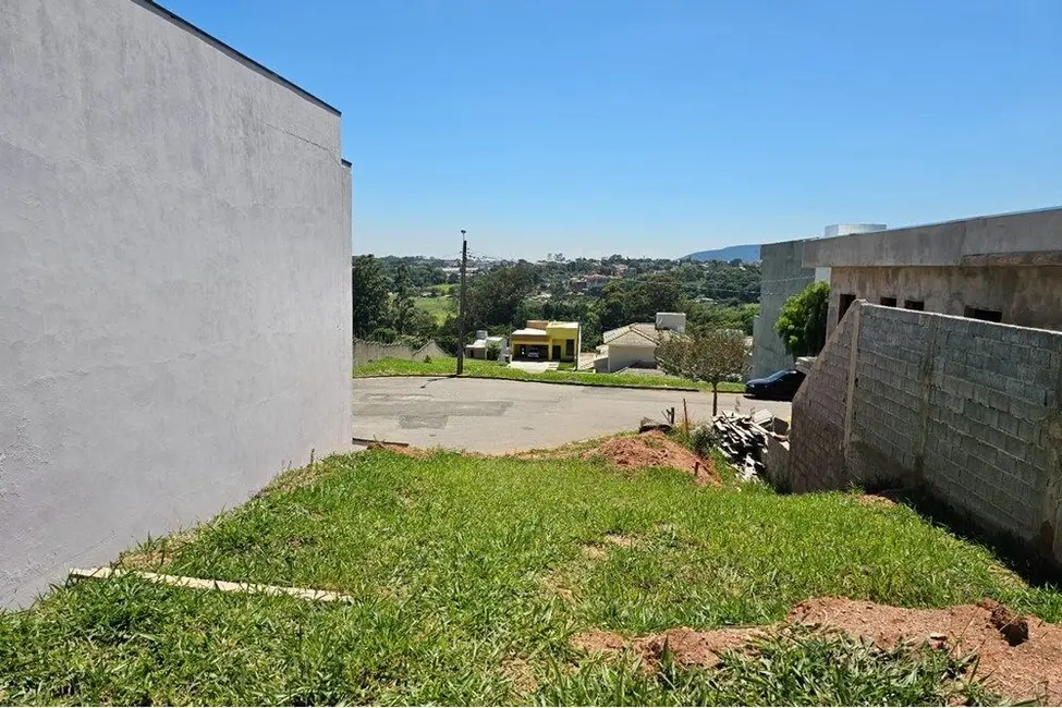 Foto 1 de Terreno / Lote à venda, 220m2 em Pinhal, Cabreuva - SP