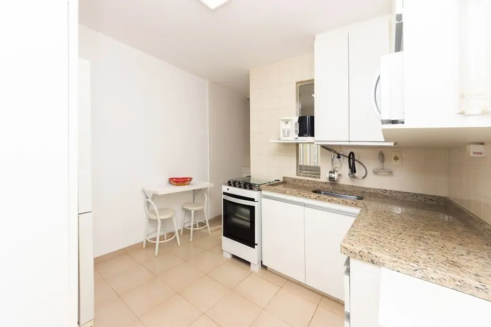 Foto 2 de Apartamento com 2 quartos à venda, 62m2 em Jardim Santa Emília, São Paulo - SP