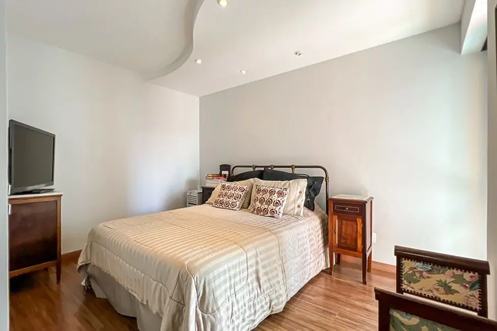 Foto 6 de Apartamento com 3 quartos à venda, 161m2 em Vila Mariana, São Paulo - SP