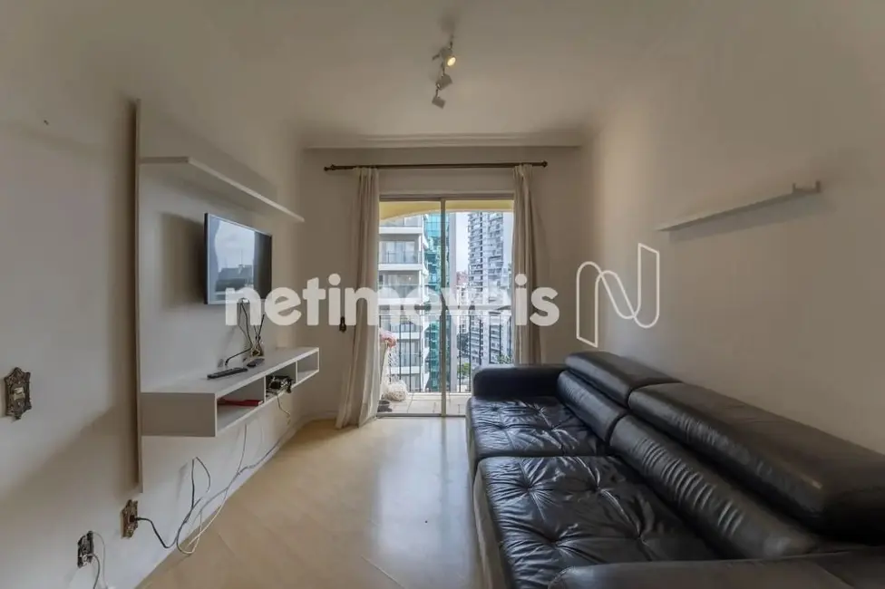 Foto 2 de Apartamento com 2 quartos para alugar, 80m2 em Vila Nova Conceição, São Paulo - SP