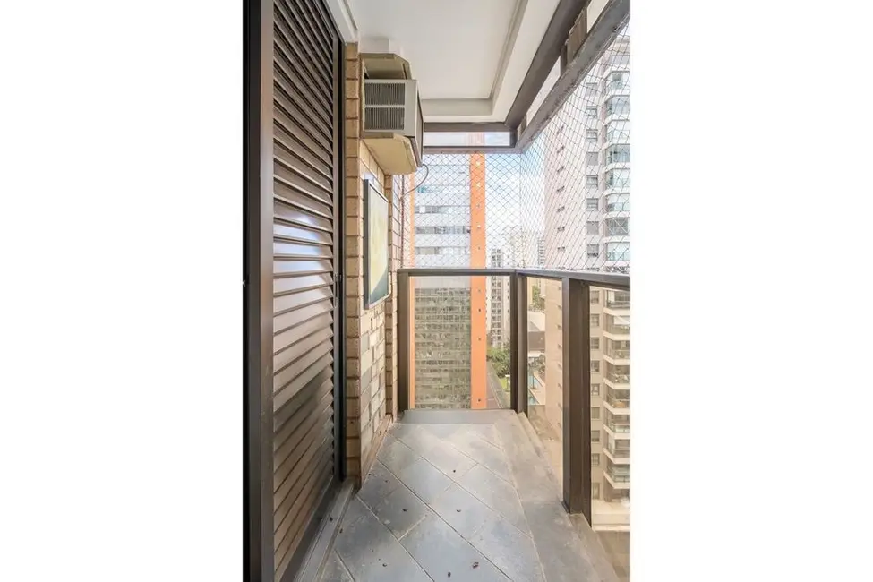 Foto 5 de Apartamento com 1 quarto à venda, 39m2 em Moema, São Paulo - SP