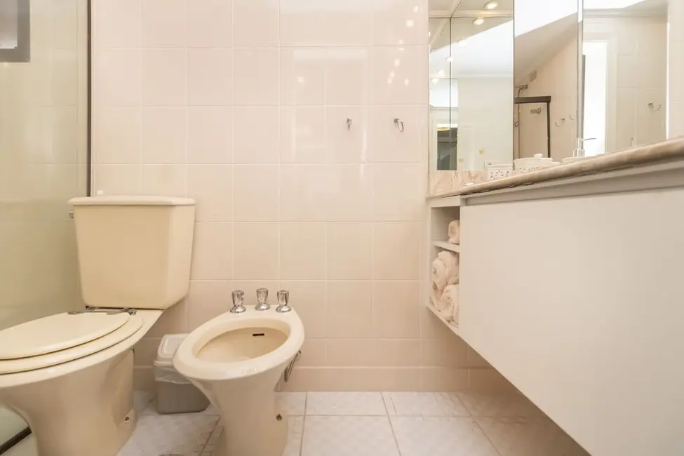 Apartamento com 4 quartos à venda, 217m2 em Itaim Bibi, São Paulo - SP - imagem 7 Foto 7 de Apartamento com 4 quartos à venda, 217m2 em Itaim Bibi, São Paulo - SP