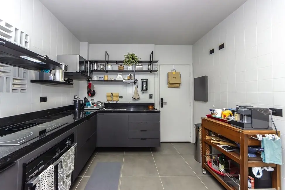 Foto 6 de Apartamento com 4 quartos à venda, 162m2 em Itaim Bibi, São Paulo - SP