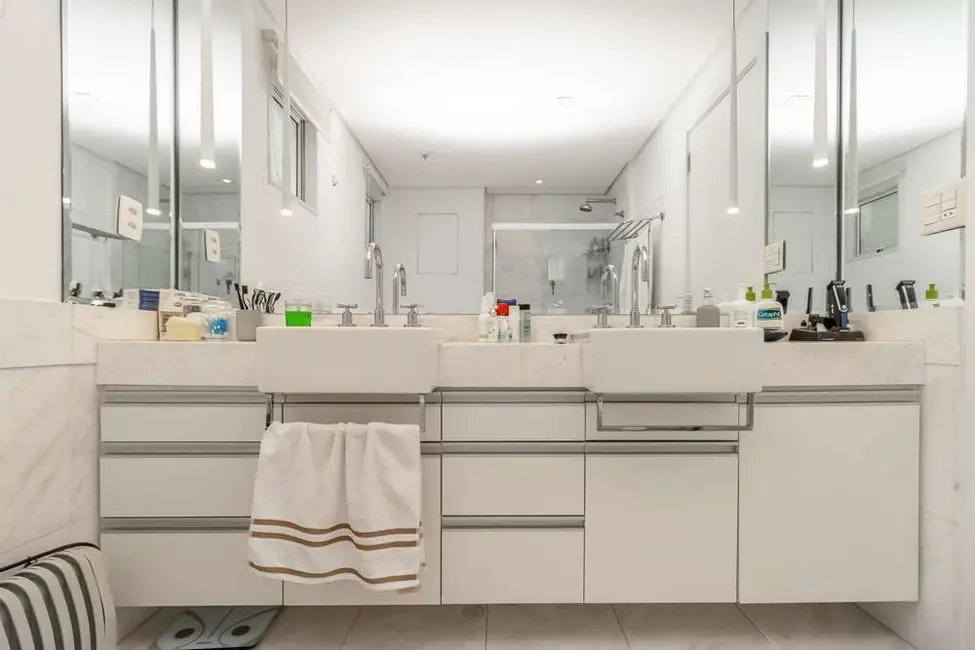 Foto 8 de Apartamento com 2 quartos à venda, 146m2 em Vila Nova Conceição, São Paulo - SP