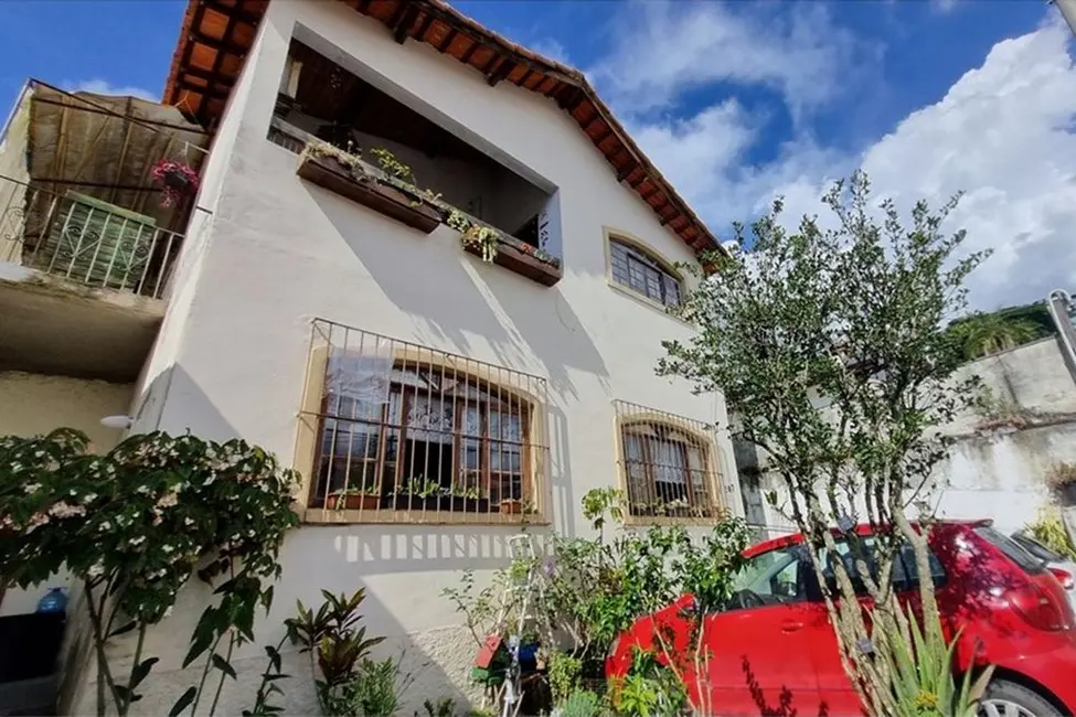 Foto 1 de Casa de Condomínio com 6 quartos à venda, 215m2 em Embuema, Embu Das Artes - SP