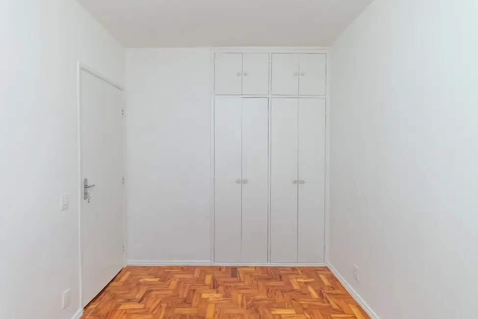 Foto 2 de Apartamento com 2 quartos à venda, 62m2 em Moema, São Paulo - SP