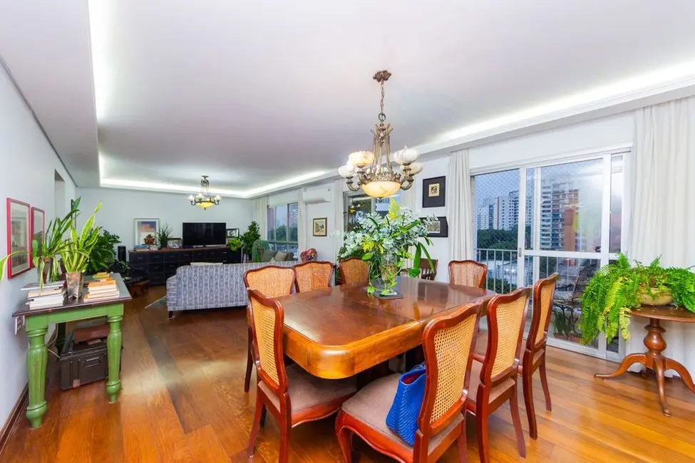 Foto 1 de Apartamento com 4 quartos à venda, 180m2 em Campo Belo, São Paulo - SP