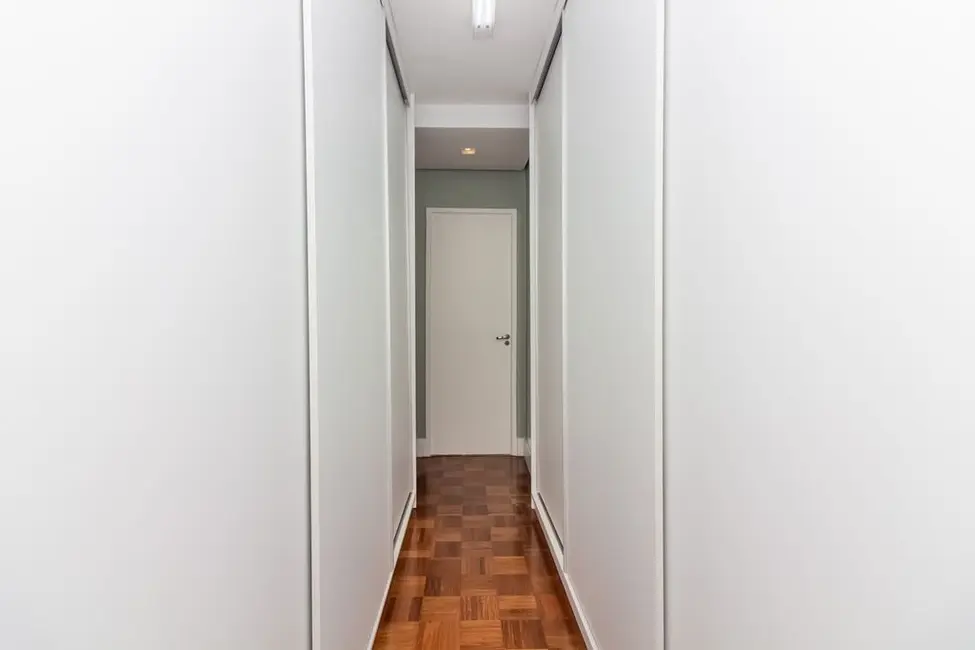 Foto 3 de Apartamento com 3 quartos à venda, 130m2 em Moema, São Paulo - SP