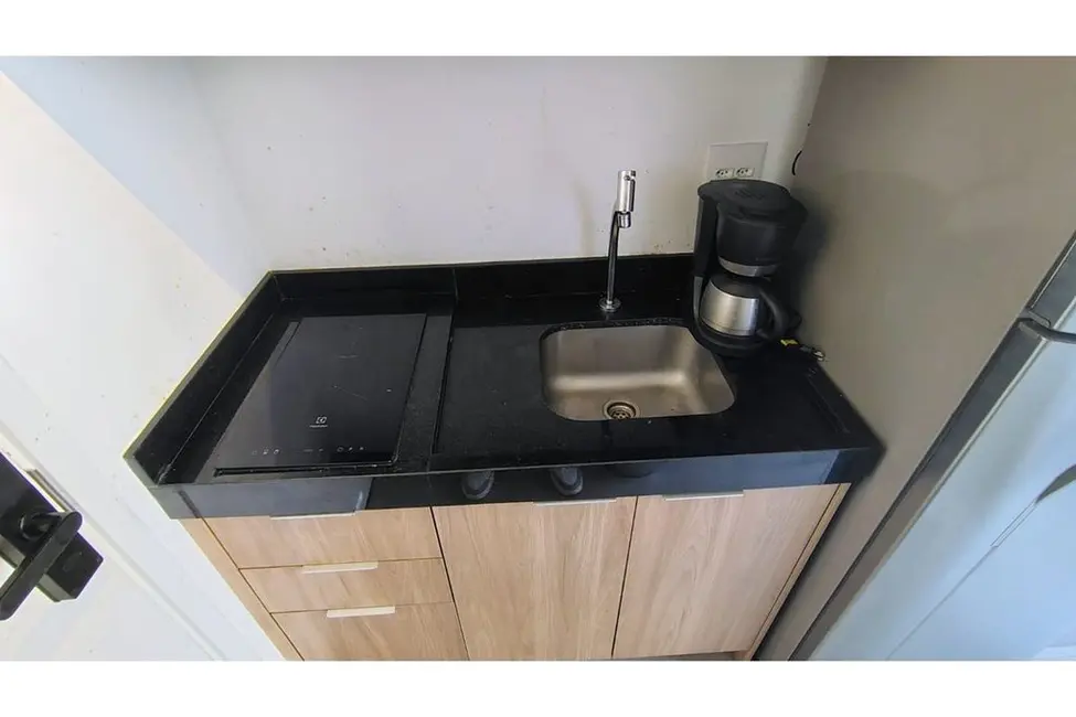 Foto 3 de Kitnet com 1 quarto à venda, 18m2 em Vila Mariana, São Paulo - SP