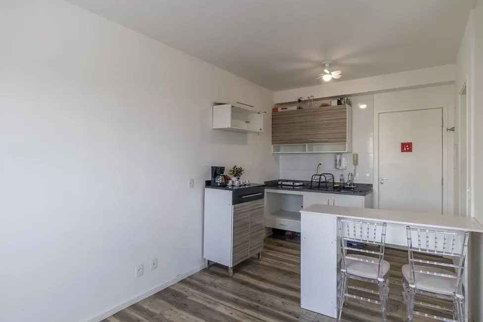 Kitnet com 1 quarto à venda, 27m2 em Tatuapé, São Paulo - SP - imagem 1 Foto 1 de Kitnet com 1 quarto à venda, 27m2 em Tatuapé, São Paulo - SP