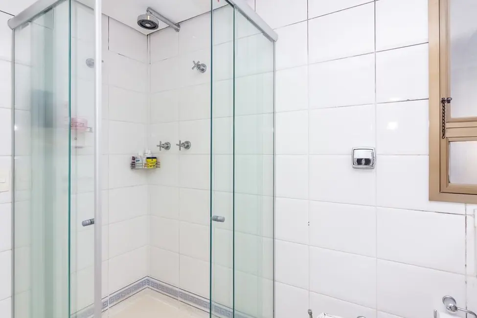 Apartamento com 3 quartos à venda, 107m2 em Moema, São Paulo - SP - imagem 4 Foto 4 de Apartamento com 3 quartos à venda, 107m2 em Moema, São Paulo - SP