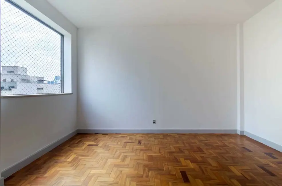 Apartamento com 3 quartos à venda, 171m2 em Aclimação, São Paulo - SP - imagem 6 Foto 6 de Apartamento com 3 quartos à venda, 171m2 em Aclimação, São Paulo - SP