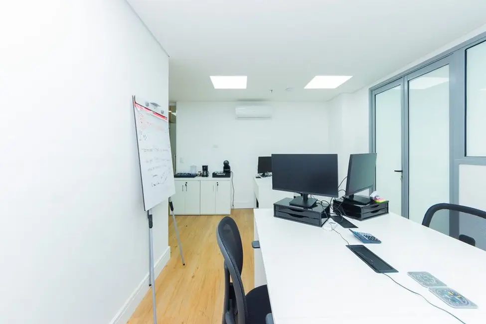 Sala Comercial à venda, 80m2 em Santo Amaro, São Paulo - SP - imagem 4 Foto 4 de Sala Comercial à venda, 80m2 em Santo Amaro, São Paulo - SP