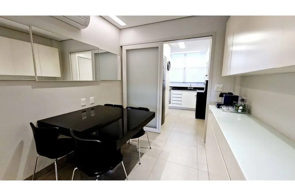 Foto 7 de Apartamento com 3 quartos à venda, 130m2 em Itaim Bibi, São Paulo - SP