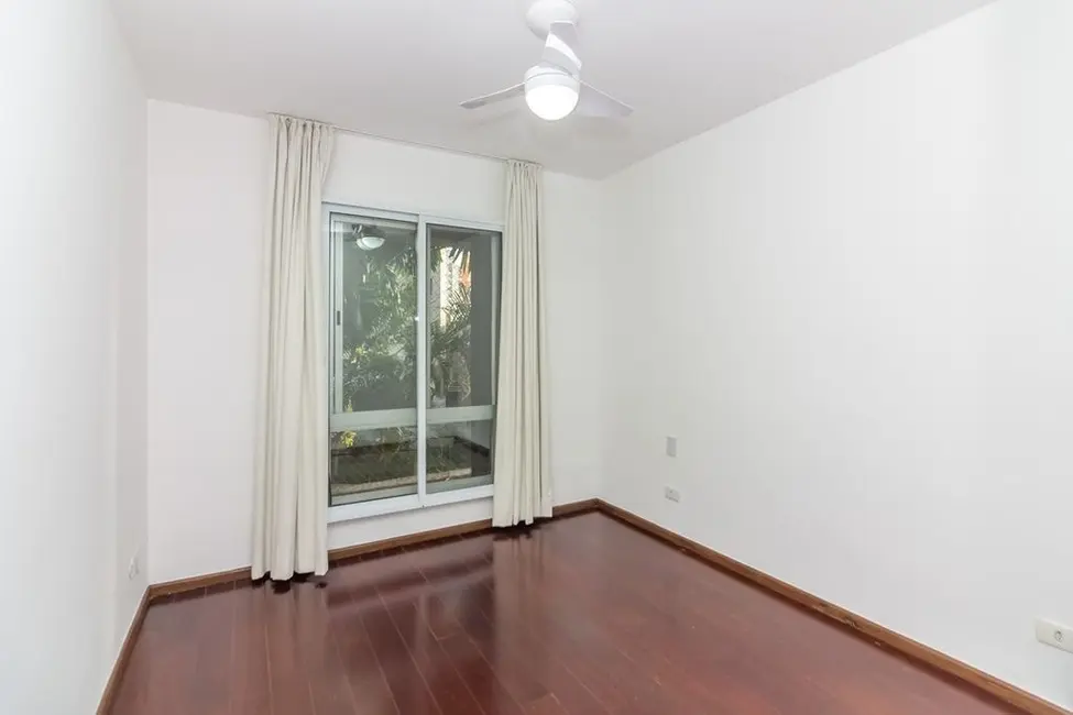 Apartamento com 3 quartos à venda, 99m2 em Moema, São Paulo - SP - imagem 8 Foto 8 de Apartamento com 3 quartos à venda, 99m2 em Moema, São Paulo - SP