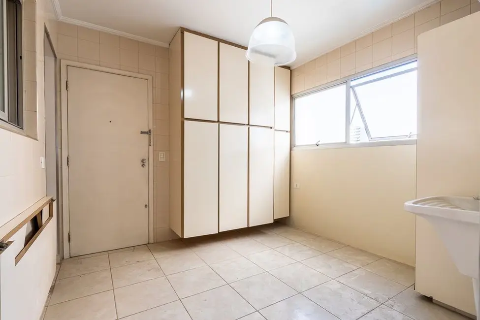 Foto 5 de Apartamento com 3 quartos à venda, 214m2 em Indianópolis, São Paulo - SP